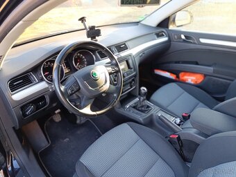 ŠKODA SUPERB COMBI 2.0TDi 4x4 ,,ELEGANCE,,PANORAMA" - 8