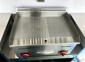 Foodtruck-foodtrailer-Burger-Hranolky-Klobásy-Food truck - 8