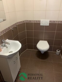 Pronájem zrekonst. podkrovního bytu 2+kk, cihla,55m2, Hřebeč - 8