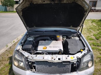 Opel Vectra GTS 1.8i 90kw rv 04 - 8
