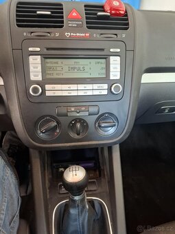 Prodám volkswagen golf 5 - 8