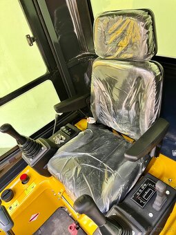 MINIBAGR GORILA G20SE l PRO CAB - Motor KUBOTA akce - 8
