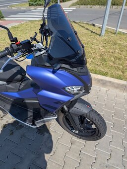 Aprilia SR GT 125 - 8
