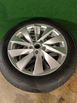 NOVE letni alu 5x112 215/55/17 Superb - 8