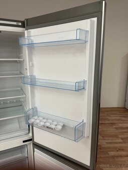 Lednice s mrazákem Bosch (111) - 8