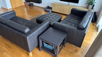 Ikea kožená pohovka tm. hnědá - 2x + podnožka - 8