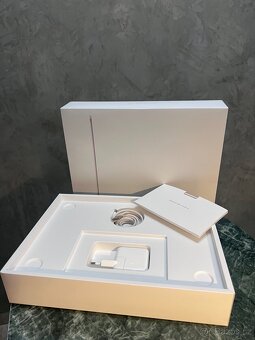 MacBook Air 13,6 M2 [8gb/256gb] záruka - 8