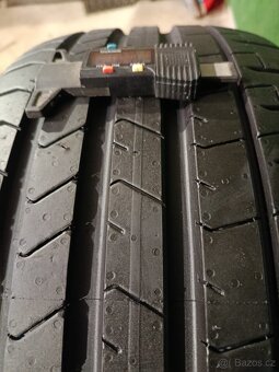 2ks nove letni 235/40 r19 pirelli - 8