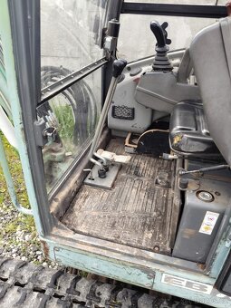 BAGR Volvo Pel Job EB150 - roztahovací podvozek, 1750 kg - 8