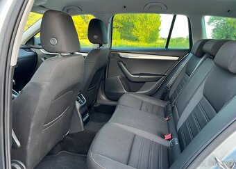Skoda Octavia 2.0 TDI 4x4 Ambition DSG - 8