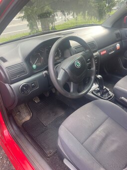 Škoda oktavia tour 1.9 TDi 74 kw - 8
