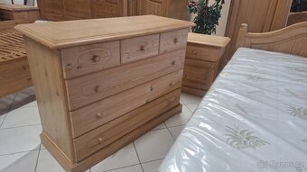 Dřevěná kompletní ložnice - 8