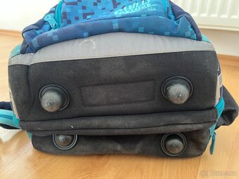 Daruji aktovku Topgal BEBE - 8