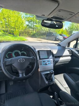 Toyota Corolla Verso 2.2 D-4D, spotřeba 6,3 l, bez investic - 8