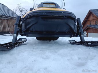 Sněžný skútr ski-doo Alpine III - 8