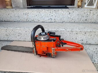 Historická motorová pila Homelite VA super mini - 8