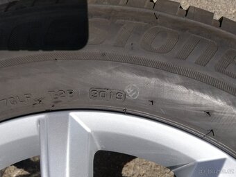 zimní alu VW Tiguan 215/65R17 Bridgestone 7mm - 8