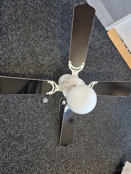 Stropní ventilátor se světlem - 8