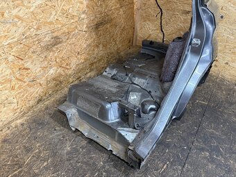ZADNÍ LEVÁ BOČNICE FORD KUGA MK2 - 8