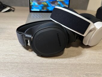 SteelSeries Arctis 7+ Wireless - 8