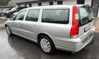 Volvo V70 2,4 D5 136kw ,Tažné,pravidelný servis,velmi pěkný - 8