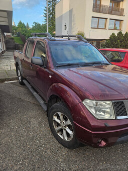 NISSAN NAVARA - 8