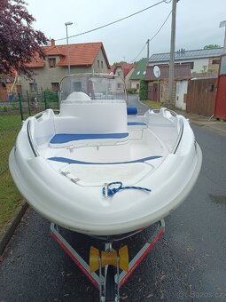 Motorový člun - 8