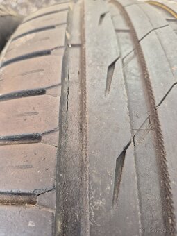 255/55 ZR18 109Y XL Nokian zLine SUV // 5-6mm // 2ks - 8