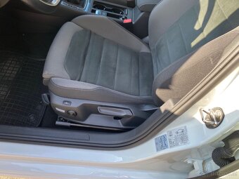 Volkswagen golf - 8