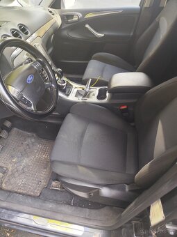 Ford S-max - 8