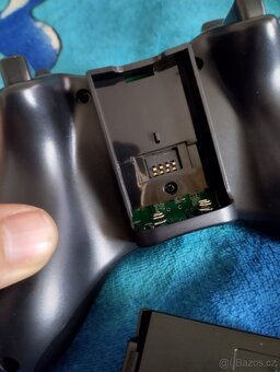 Ovladač na xbox360 plně fukni použity jako novej skoro - 8