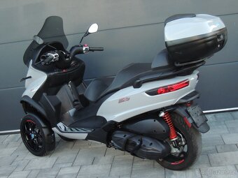 PIAGGIO MP3 500 HPE 2021 ABS ASR ZPÁTEČKA ,,B" řidičák - 8