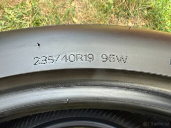 2x Letní pneu Hankook VENTUS S1 Evo³ - 235/40 R19 XL - 85% - 8