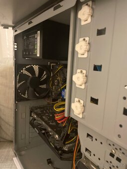 obrazovka a nefunkční PC - 8