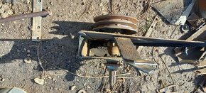 Hydraulika  , ramena , pístnice , zátěžová spojka - 8