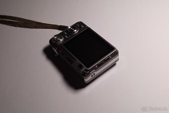 Casio EXILIM Z750 - 8
