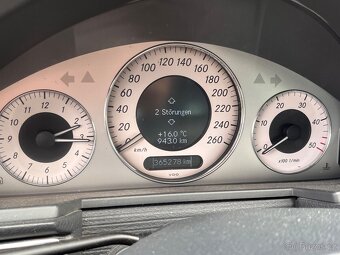 Mercedes-Benz W211 E320 CDI - 8