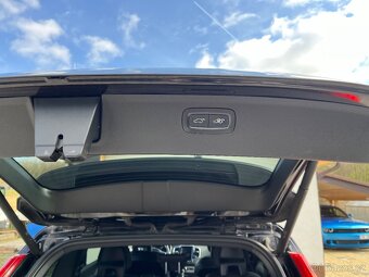 Volvo XC90 2016 D5 173kw AWD serviska - 8