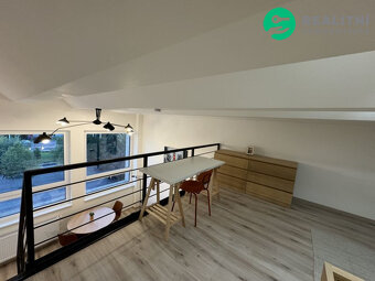 Stylový loft 2+kk po designové rekonstrukci na... - 8