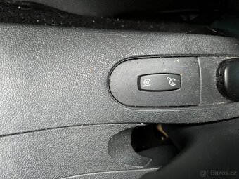 Renault Clio 1.2/16V r.v.2012 - 8