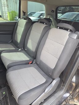 Prodám N.D. z vozu VW Sharan 7N 2.0 TDi 103kW. - 8