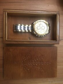 Predám pánske hodinky Geneva Tachymeter s drevenou škatuľkou - 8