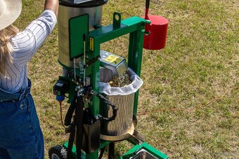 DRTIČ A LIS OVOCE NEREZOVÝ 400V - 8