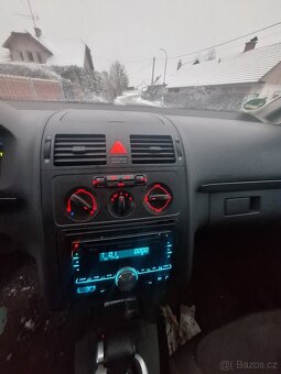 Volksvagen Touran - 8