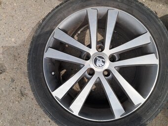 Prodám Alu kola octavia II 5x112 R17 - 8