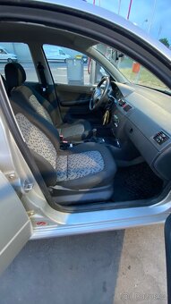 Škoda Fabia Combi 1.2 HTP 47KW Facelift - 8