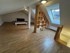 Prostor k bydlení (4C) s terasou v centru Jablonce - 8