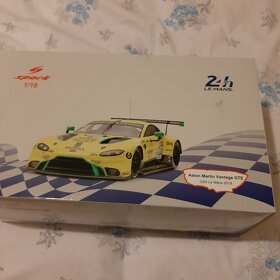 1:18 Aston DBR,Vantage Autoart - 8
