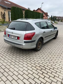 PEUGEOT 407 - 8