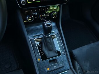 ŠKODA Superb 2.0TDI 110kW DSG Liftback Style Plus Extra ČR - 8